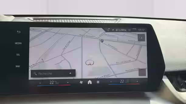 BMW iX2 U10 16 / 17