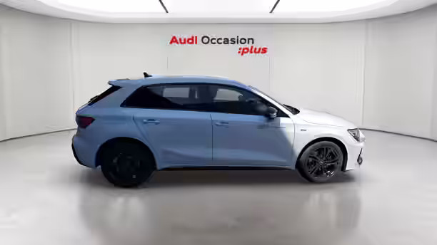 AUDI A3 SPORTBACK 6 / 22