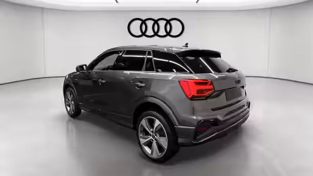 AUDI Q2 3 / 23