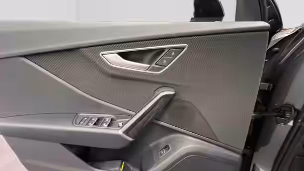 AUDI Q2 17 / 23