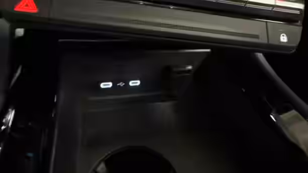 RENAULT AUSTRAL 21 / 22