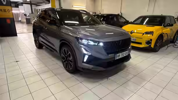 RENAULT AUSTRAL 7 / 22