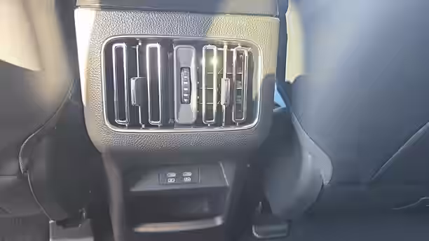 BYD SEAL U 9 / 17