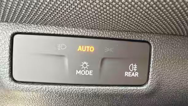 VOLKSWAGEN T-ROC 26 / 33