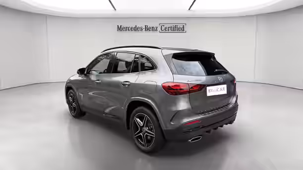 MERCEDES GLA 3 / 14