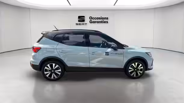 SEAT ARONA 6 / 21