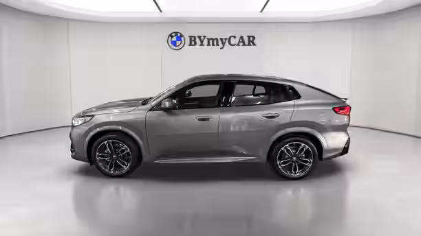 BMW iX2 U10 2 / 34