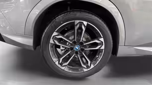 BMW iX2 U10 20 / 34
