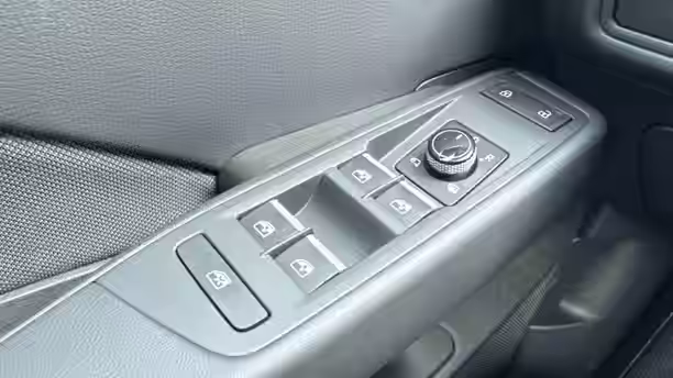 VOLKSWAGEN ID.3 NEO 35 / 60