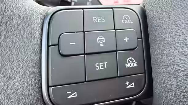 VOLKSWAGEN ID.3 NEO 28 / 60