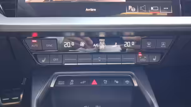 AUDI A3 SPORTBACK 26 / 33