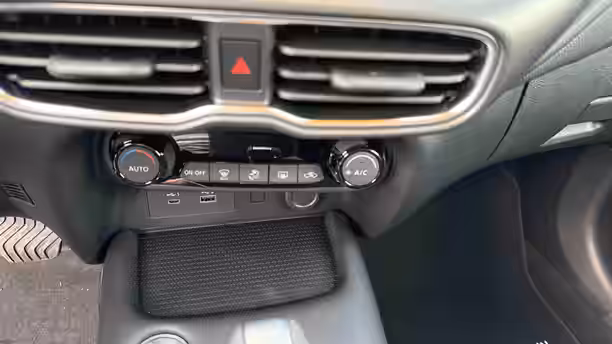 NISSAN JUKE 16 / 17
