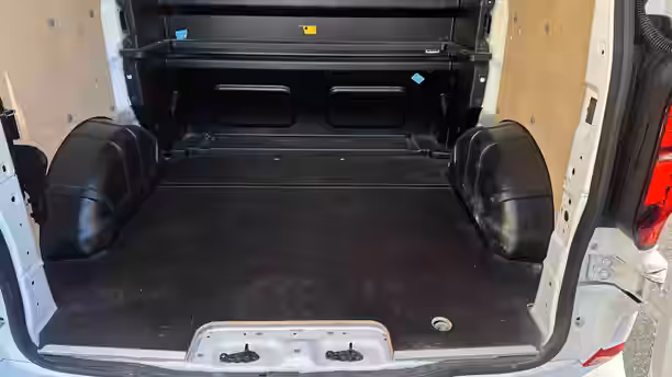 VOLKSWAGEN UTILITAIRES TRANSPORTER PROCAB 15 / 23