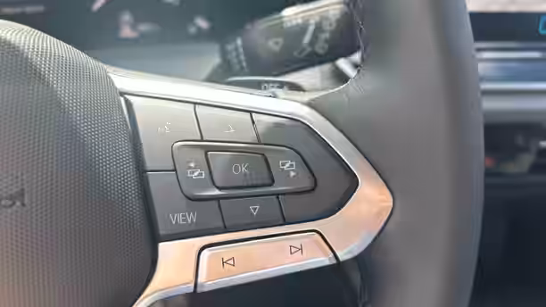 VOLKSWAGEN GOLF 23 / 28