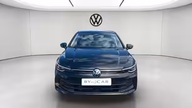 VOLKSWAGEN GOLF 8 / 28