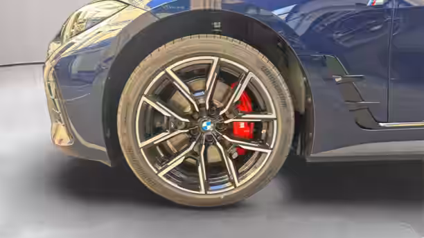BMW i4 G26 LCI 14 / 18