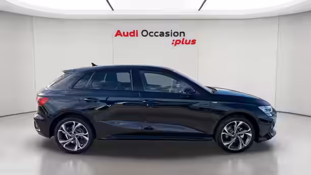 AUDI A3 SPORTBACK 6 / 18