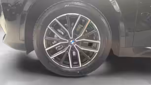 BMW iX1 U11 16 / 27