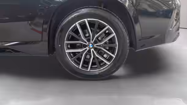 BMW iX1 U11 19 / 27