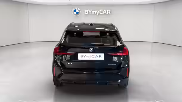 BMW iX1 U11 4 / 27