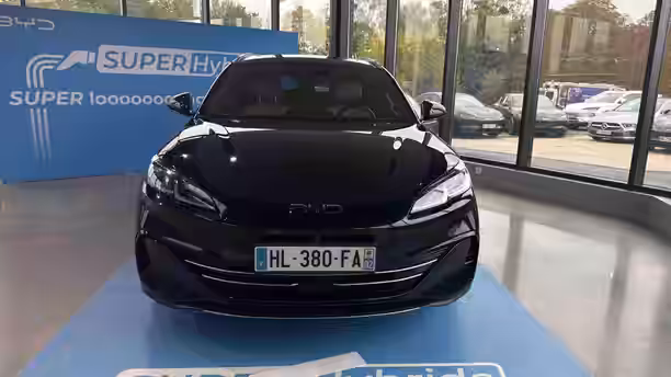 BYD SEAL 6 TOURING 8 / 17