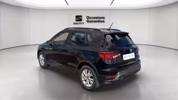 SEAT ARONA 3 / 20