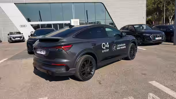 AUDI Q4 E-TRON 5 / 22