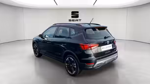 SEAT ARONA 3 / 22