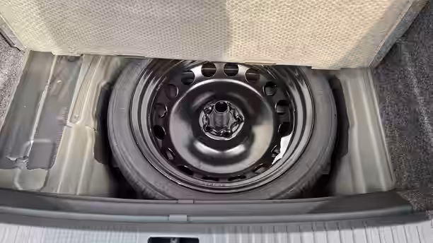 SEAT ARONA 16 / 22