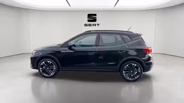 SEAT ARONA 2 / 22