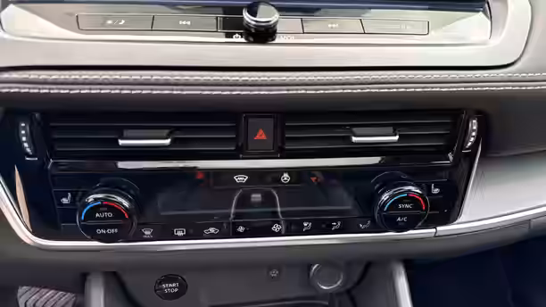 NISSAN QASHQAI 16 / 18