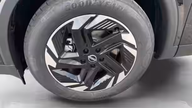 NISSAN QASHQAI 14 / 18