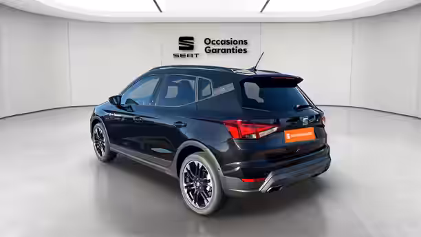 SEAT ARONA 3 / 24
