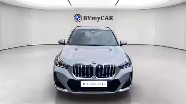 BMW X1 U11 8 / 24