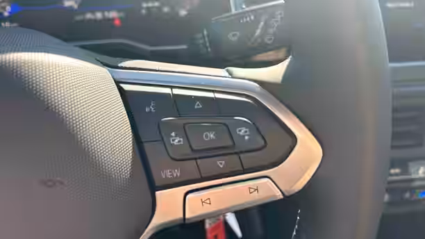 VOLKSWAGEN POLO 24 / 26