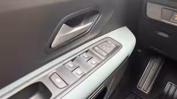 DACIA SANDERO HYBRID 17 / 20