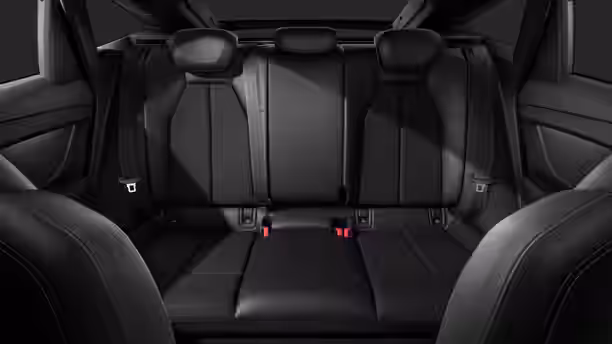 AUDI Q4 E-TRON 8 / 9