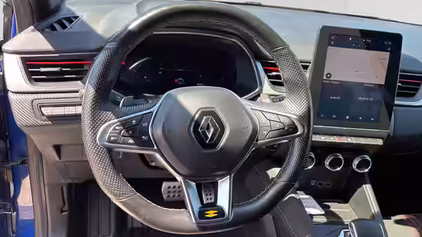 RENAULT CAPTUR 10 / 27