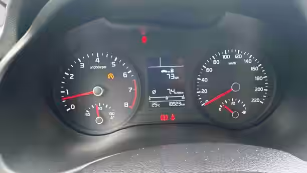 KIA RIO 16 / 23