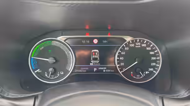NISSAN JUKE 16 / 21