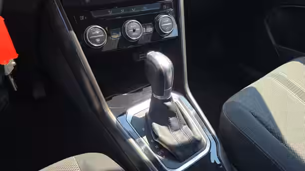 VOLKSWAGEN T-ROC 19 / 23