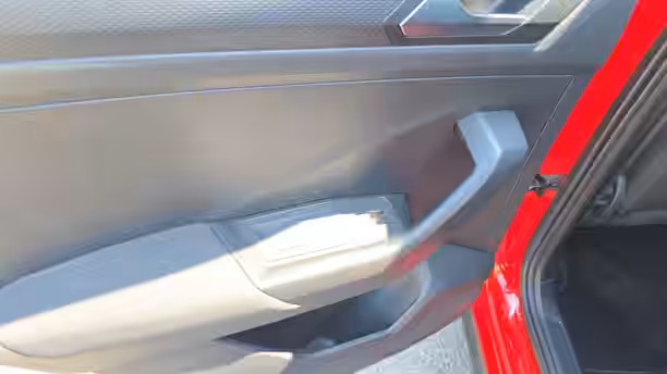 VOLKSWAGEN T-ROC 21 / 23
