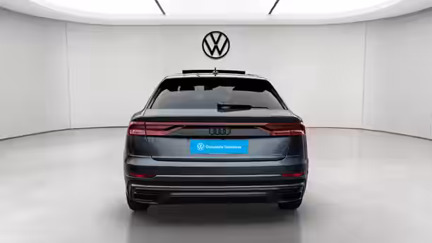 AUDI Q8 4 / 30