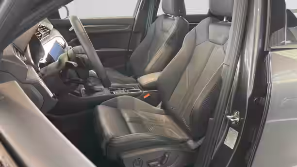 AUDI Q3 11 / 32