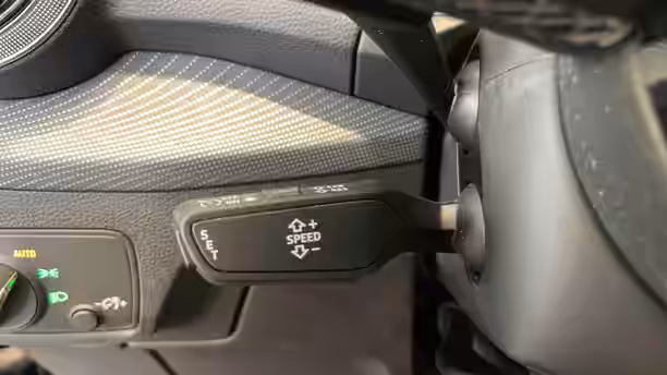 AUDI Q2 26 / 51