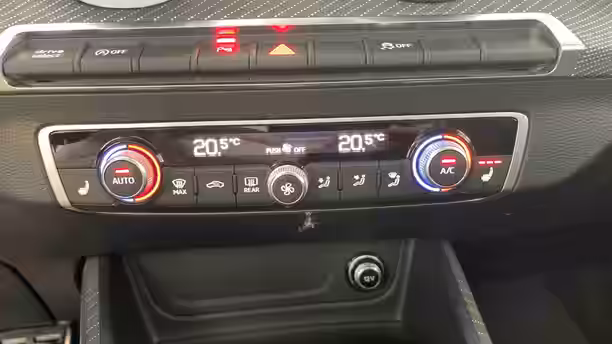 AUDI Q2 28 / 51
