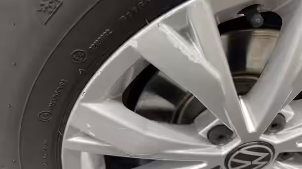 VOLKSWAGEN TIGUAN 25 / 39