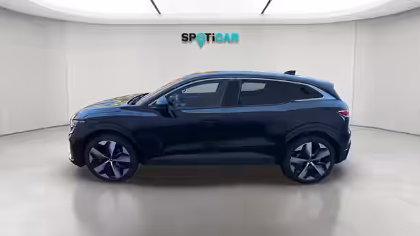 RENAULT MEGANE E-TECH 2 / 23