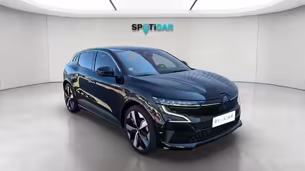 RENAULT MEGANE E-TECH 7 / 23