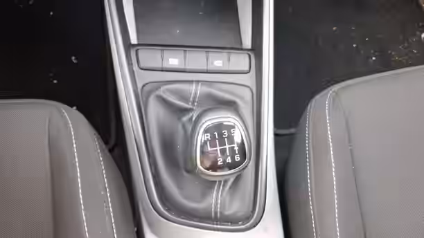 HYUNDAI i20 37 / 59